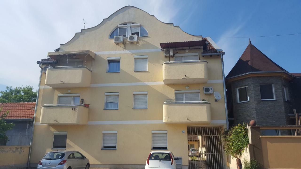 Apartman Gaga Lejlighed Novi Sad Eksteriør billede